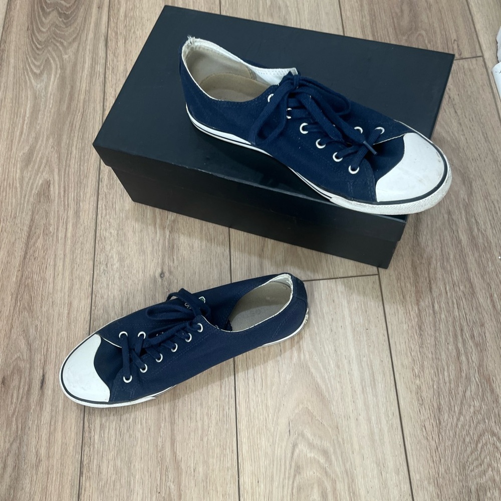 Lacoste sneakers